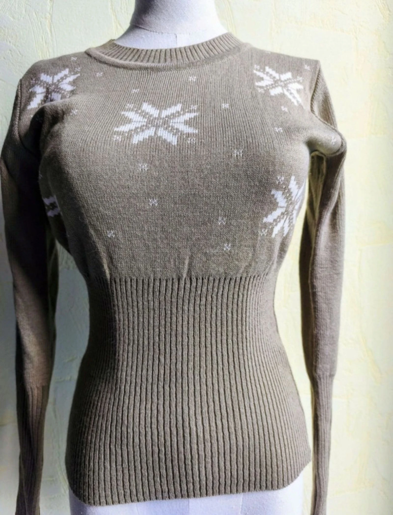 🤎 Suéter con copos estilo invierno – photo 5